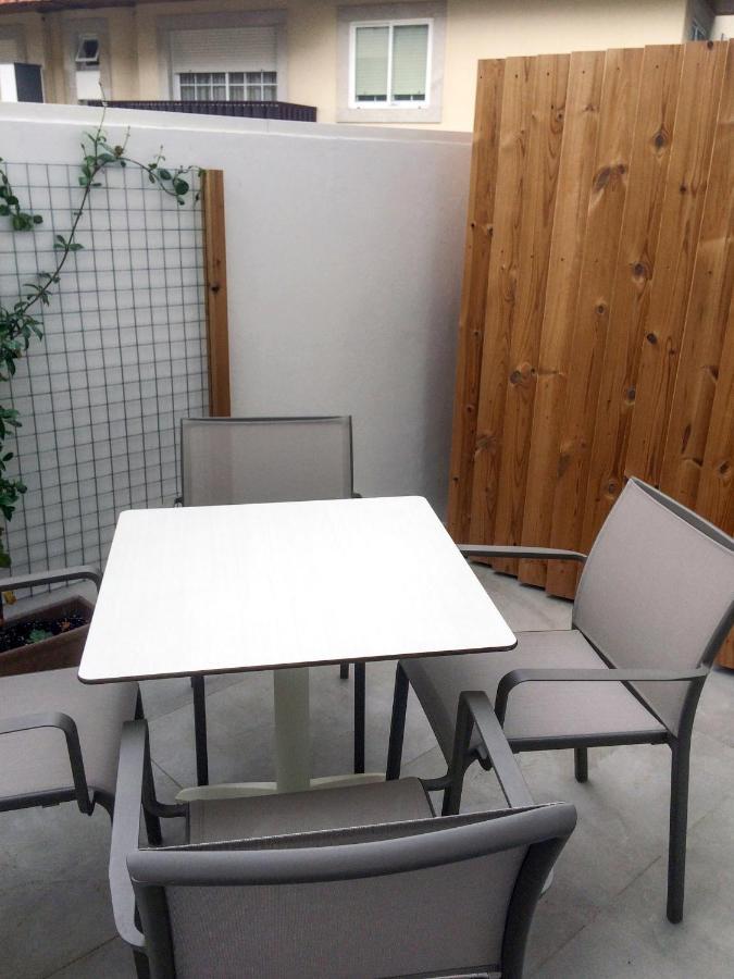Apartamentos Angelito Playa América Nigrán Esterno foto